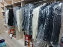 6#8597 Abbigliamento