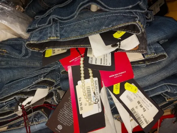 2#7660 Abbigliamento