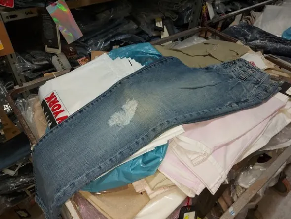 2#7660 Abbigliamento