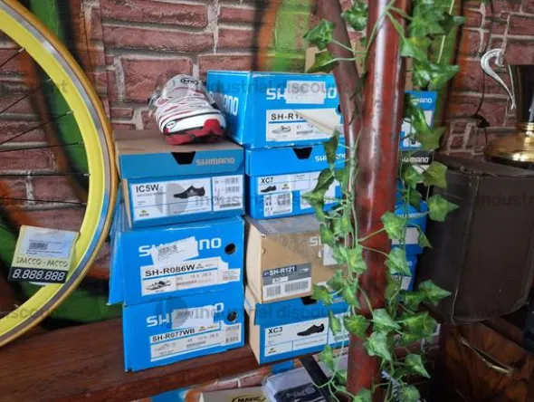 20#10154 Abbigliamento e accessori da ciclismo