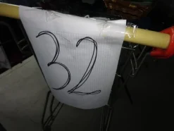 5#5425 Abbigliamento e arredi da negozio
