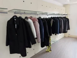 1#8466 Abbigliamento e calzature