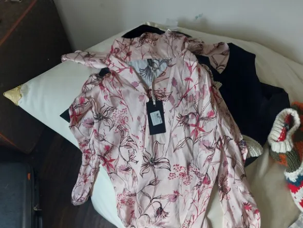 1#7906 Abbigliamento per donna e manichini