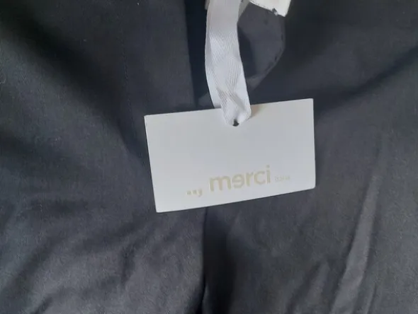 1#7906 Abbigliamento per donna e manichini