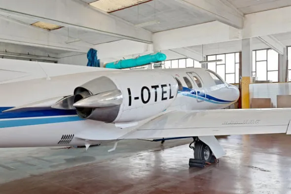 1#4312 AEROMOBILE CESSNA C 501