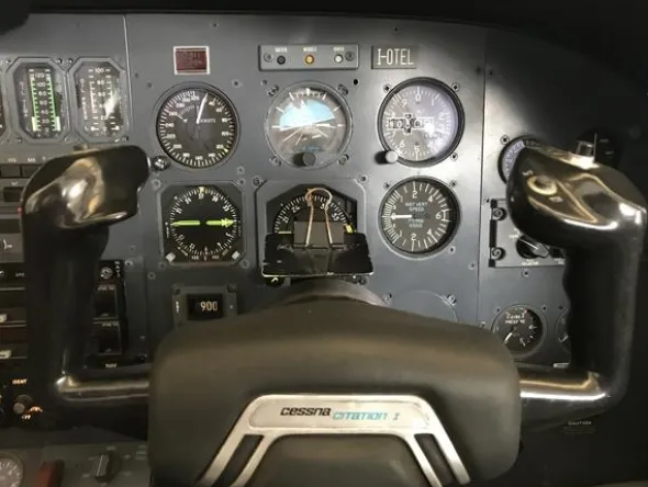 1#4312 AEROMOBILE CESSNA C 501