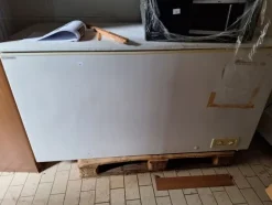 8#8242 Affettatrici Swedlinghaus e frigo