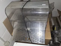 8#8242 Affettatrici Swedlinghaus e frigo