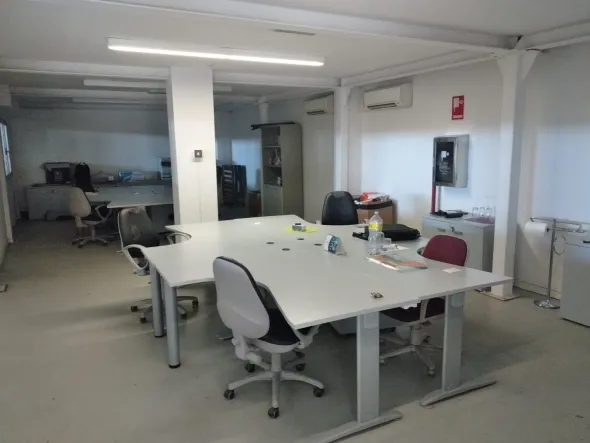 AFFITTASI MODERNO MAGAZZINO