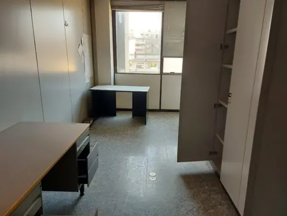 #12822 Affitto/Vendita Ampio ufficio con autorimessa in edificio commerciale