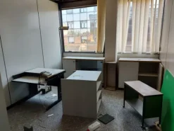 #12822 Affitto/Vendita Ampio ufficio con autorimessa in edificio commerciale