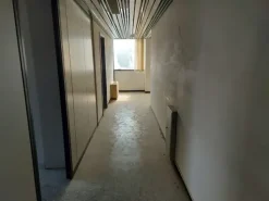 #12822 Affitto/Vendita Ampio ufficio con autorimessa in edificio commerciale