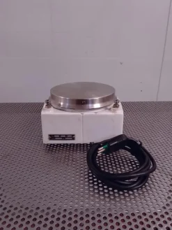 AGITATORE MAGNETICO CON PIASTRA RISCALDANTE (LAB-PIA-9)