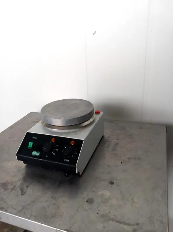AGITATORE MAGNETICO RISCALDANTE – FALC F70 (PIA-6)