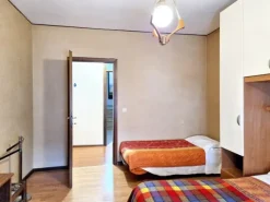 #23026 Albergo con Bar-Ristorante e due appartamenti