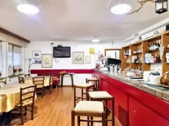 #23026 Albergo con Bar-Ristorante e due appartamenti
