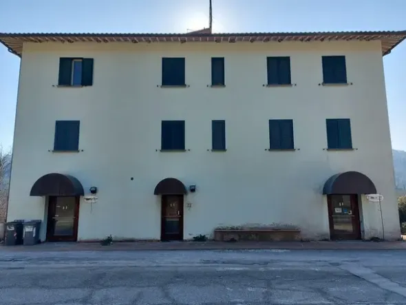 #12105 Albergo con ristorante e pertinenze