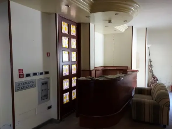 #12105 Albergo con ristorante e pertinenze