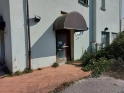 #12105 Albergo con ristorante e pertinenze