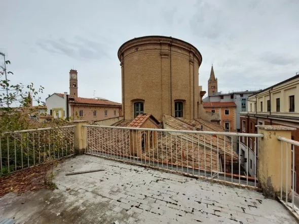#19113 Albergo con ristorante in centro storico