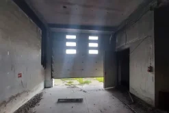 #14914 Albergo da ristrutturare e terreno sportivo