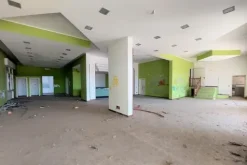 #14914 Albergo da ristrutturare e terreno sportivo