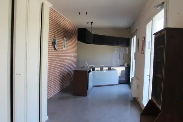 #15395 Albergo in zona collinare