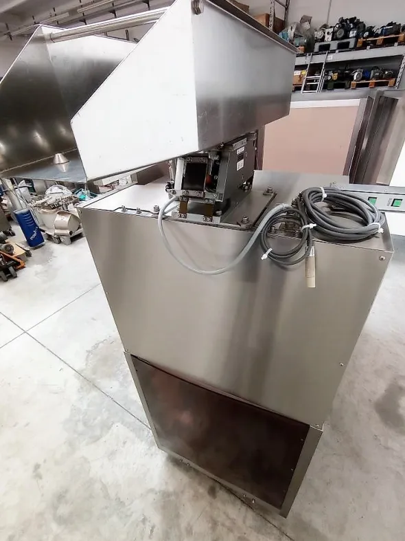 ALIMENTATORE VIBRANTE CON ELEVATORE (COD. PH-PR-ALI-97)