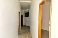 #25523 Ambienti direzionali al piano terra con portico