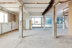 #24081 Ambienti grezzi piano primo destinati ad ufficio
