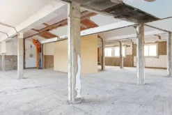 #24081 Ambienti grezzi piano primo destinati ad ufficio