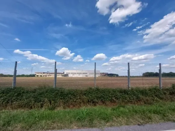 #2537358 Ampia area industriale di 57.000 mq da riqualificare