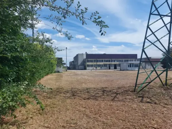 #2537358 Ampia area industriale di 57.000 mq da riqualificare