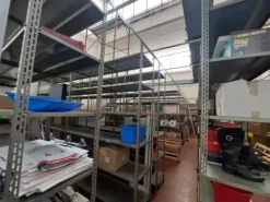 #2537843 Ampio negozio con grande visibilità su Via Emilia
