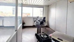 #23582 Ampio ufficio con posti auto e depositi
