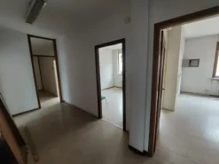 #2638352 Ampio ufficio in edificio residenziale