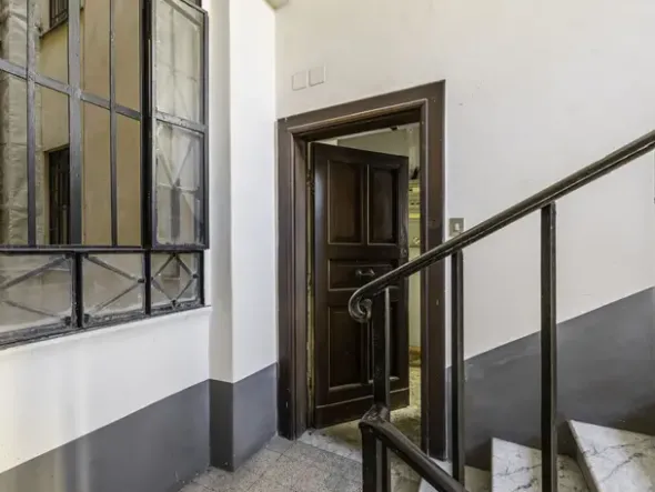 #23822 Ampio ufficio in palazzo storico