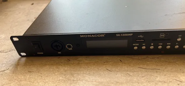 AMPLIFICATORE MONACOR MOD. 130DMP