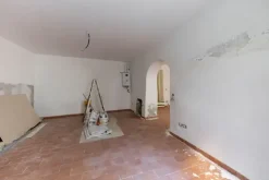 #19779 Appartamento in centro storico, attualmente ufficio con possibilità di cambio d’uso in residenziale
