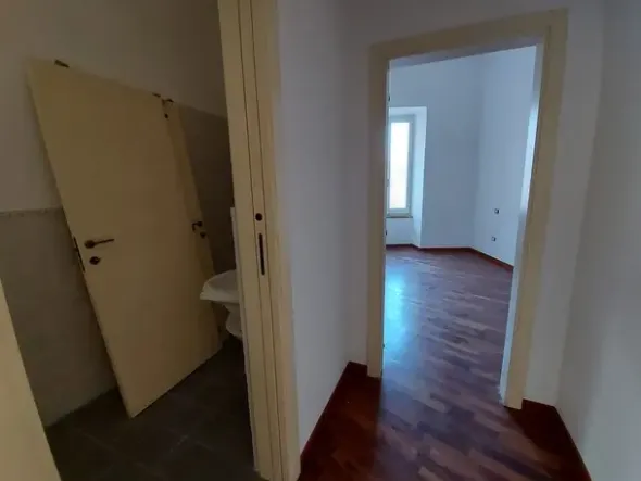#19781 Appartamento in centro storico, attualmente ufficio con possibilità di cambio d’uso in residenziale