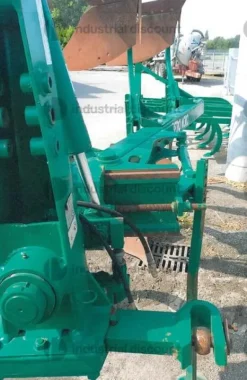 4#9634 Aratro trivomere voltorecchio Pietro Moro EVT 180