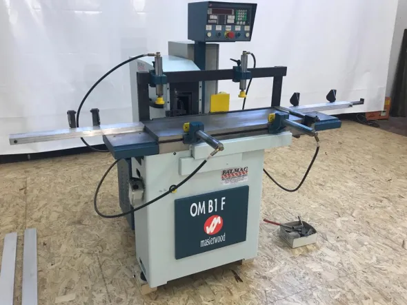 AR892 - 1197Bedanatrice masterwood