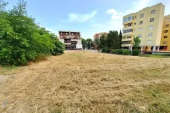 #24078 Area edificabile di 1227 mq in zona residenziale