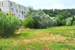 #24077 Area edificabile di 886 mq in zona residenziale