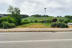 #24073 Area edificabile di 1141 mq in zona residenziale