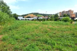 #24072 Area edificabile di 1294 mq in zona residenziale