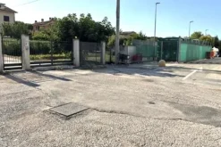 #2538020 Area urbana a strada con servitù di passaggio