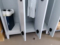 Armadio metallico per spogliatoio a 3 ante