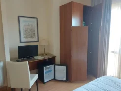 3#8402 Arredamento camere hotel