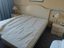 4#8402 Arredamento camere hotel